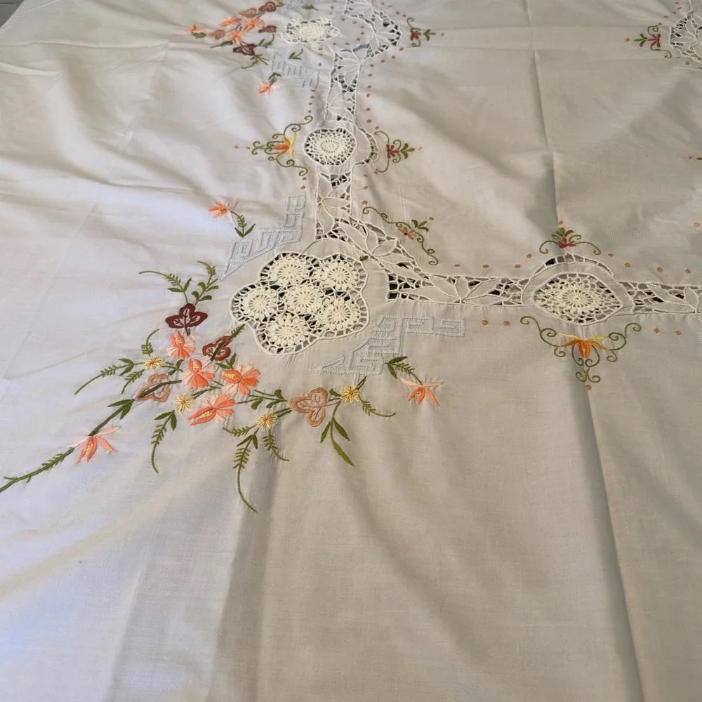 Vintage Tablecloth Floral Hand Embroidered Crochet Lace 116x66 Cottagecore